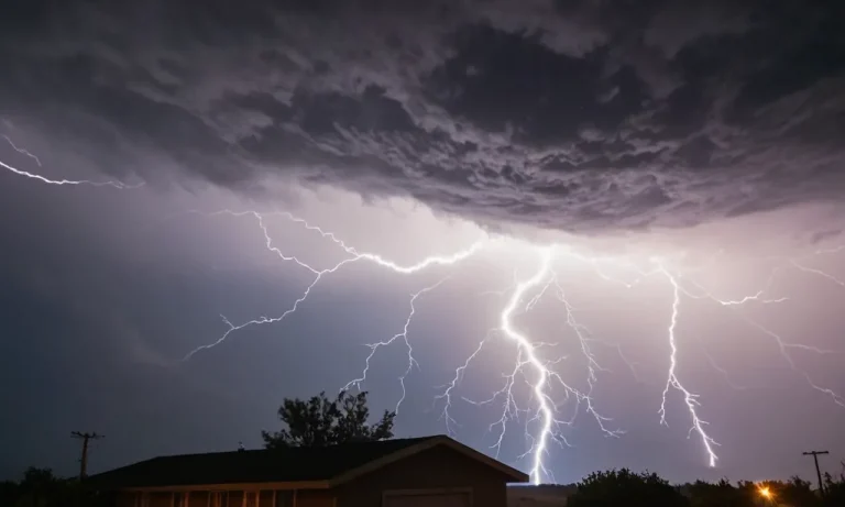 Lightning Without Thunder: The Spiritual Meaning Behind This Rare Weather Phenomenon