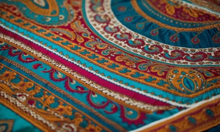 Exploring The Spiritual Meaning And Symbolism Of The Paisley Pattern